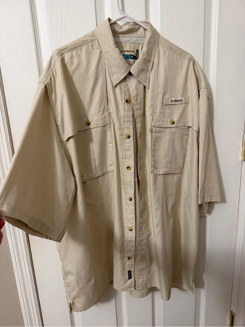 Magellan Outdoors Beige Short-Sleeve Lightweight Fishing Shirt